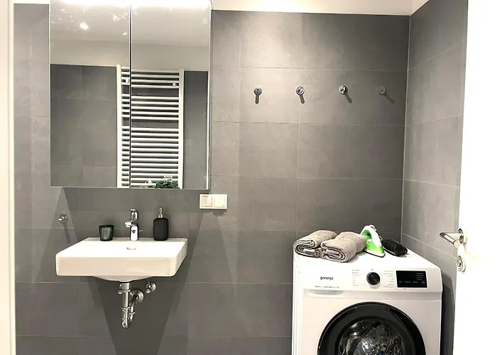 Daire Modern Rooftop With Balcony & Free Parking