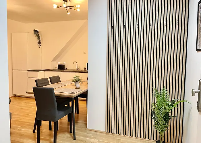 Modern Rooftop With Balcony & Free Parking Apartment Wien